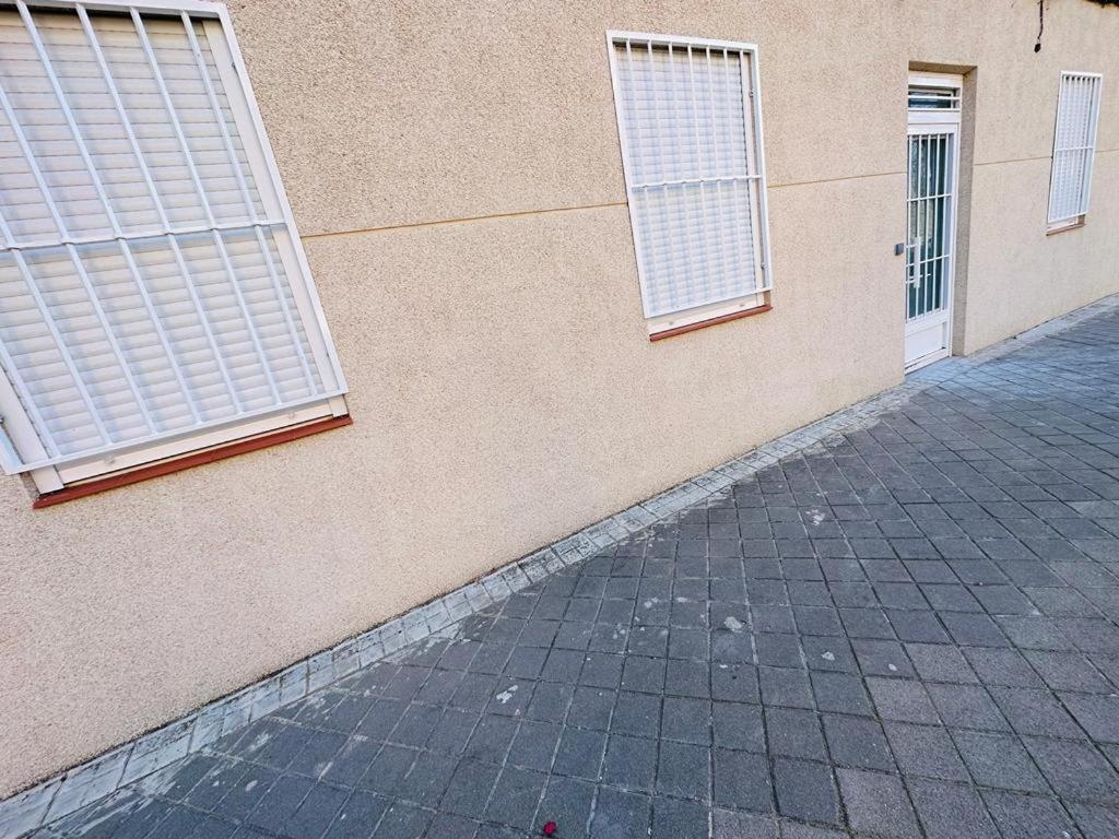 Hospedaje Cuatro Vientos Madrid Exterior foto